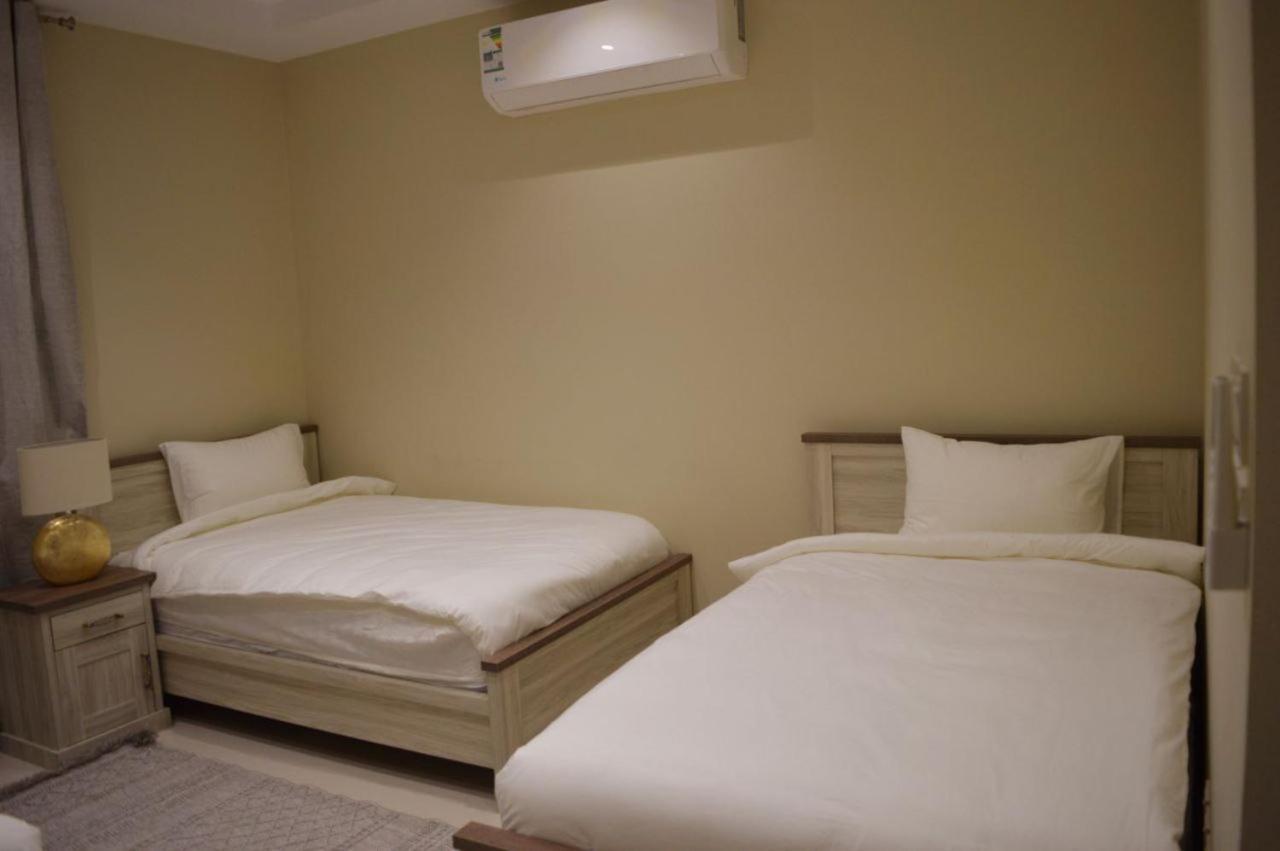 الشقق الفاخرة Modern Apartments Of 3 Bedrooms 5 Minutes To Haram 麦地那 外观 照片