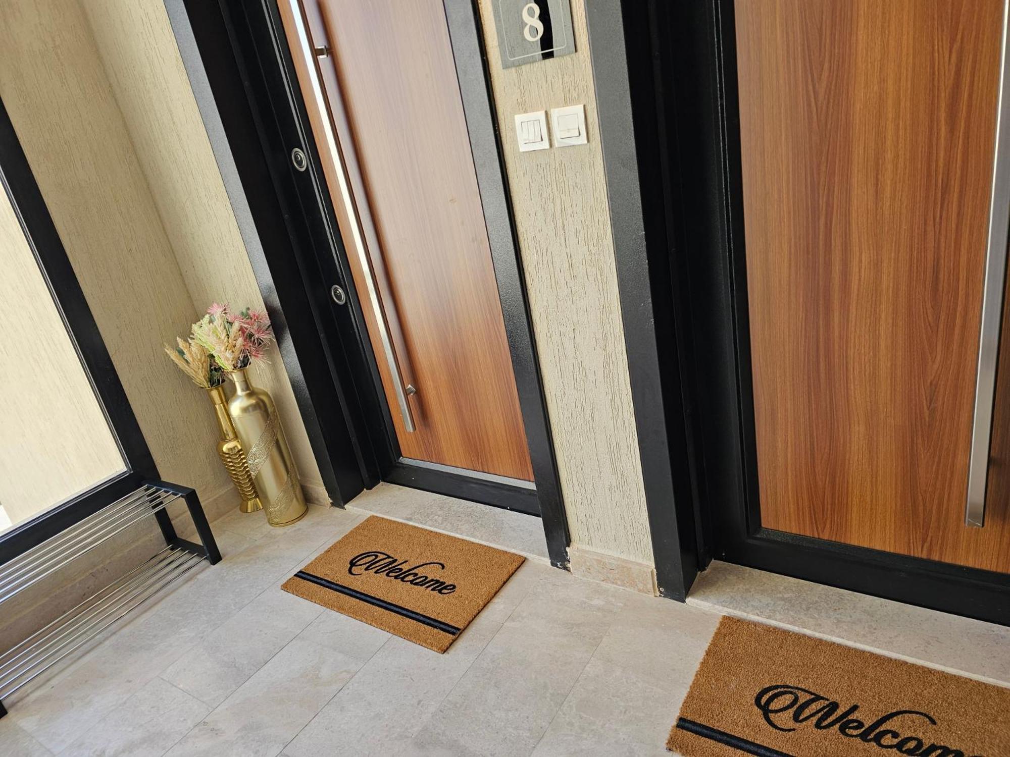 الشقق الفاخرة Modern Apartments Of 3 Bedrooms 5 Minutes To Haram 麦地那 外观 照片