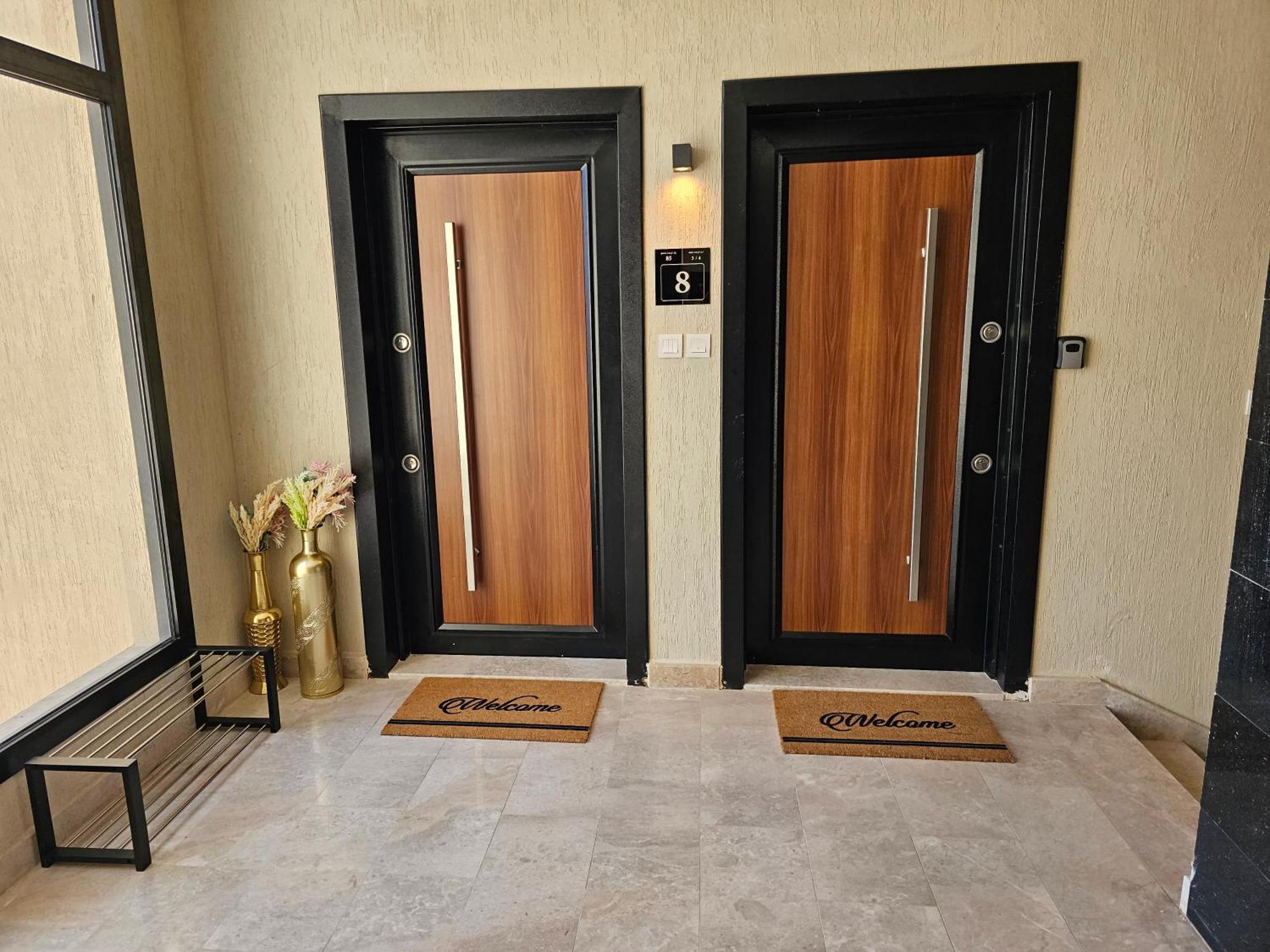 الشقق الفاخرة Modern Apartments Of 3 Bedrooms 5 Minutes To Haram 麦地那 外观 照片