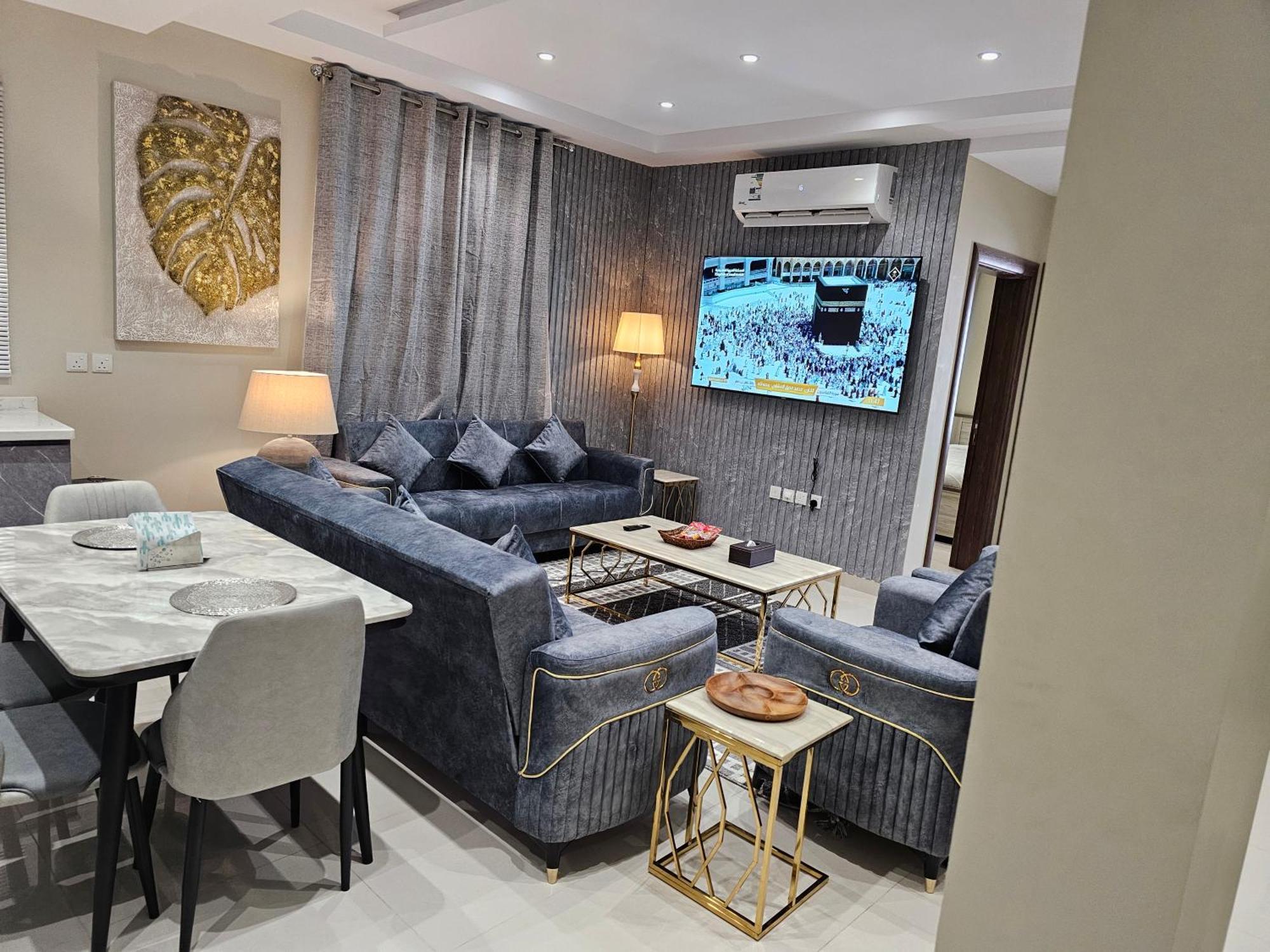 الشقق الفاخرة Modern Apartments Of 3 Bedrooms 5 Minutes To Haram 麦地那 外观 照片