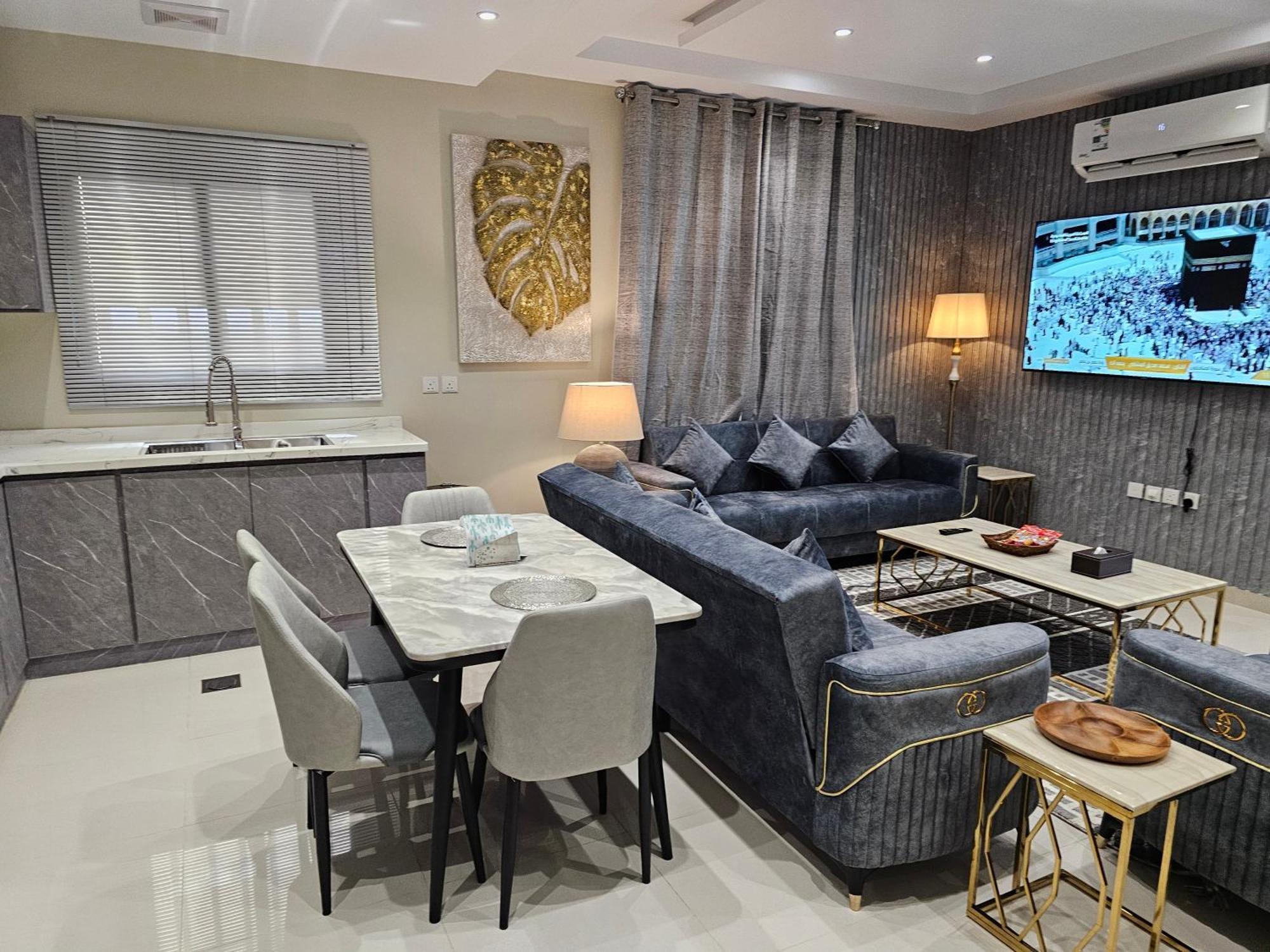 الشقق الفاخرة Modern Apartments Of 3 Bedrooms 5 Minutes To Haram 麦地那 外观 照片